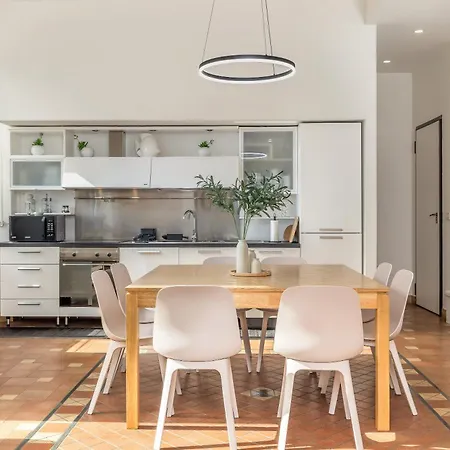 Grafea - Luxury In Apartmán Katánie